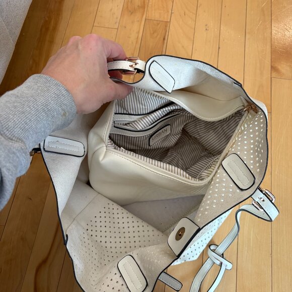 Urban Expression Purse - Picture 2 of 2